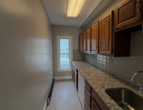 Galley Kitchen and Apartment Refresh in Gulfport, photo 8 of 17